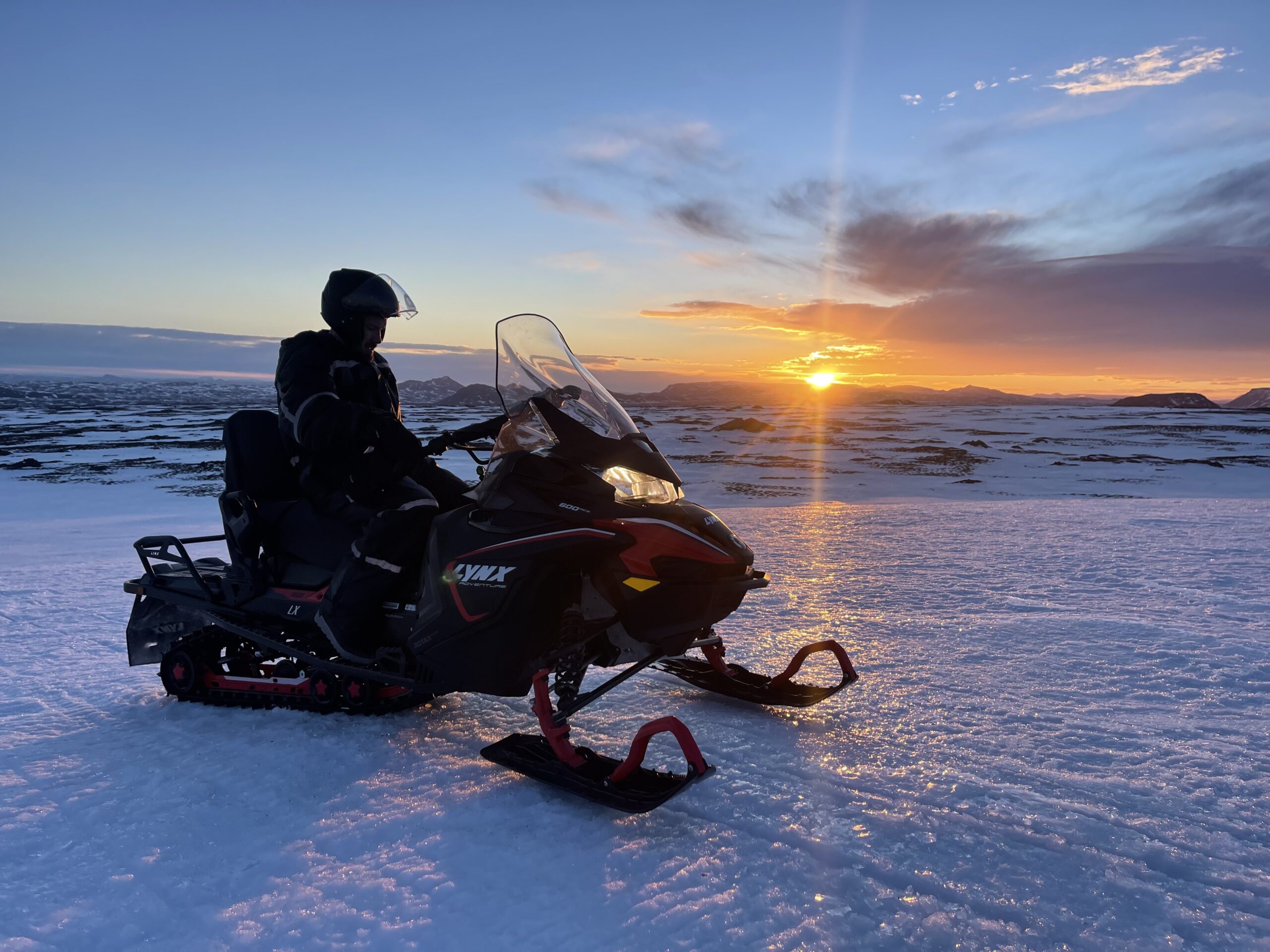 Geo Travel Snowmobile Tour