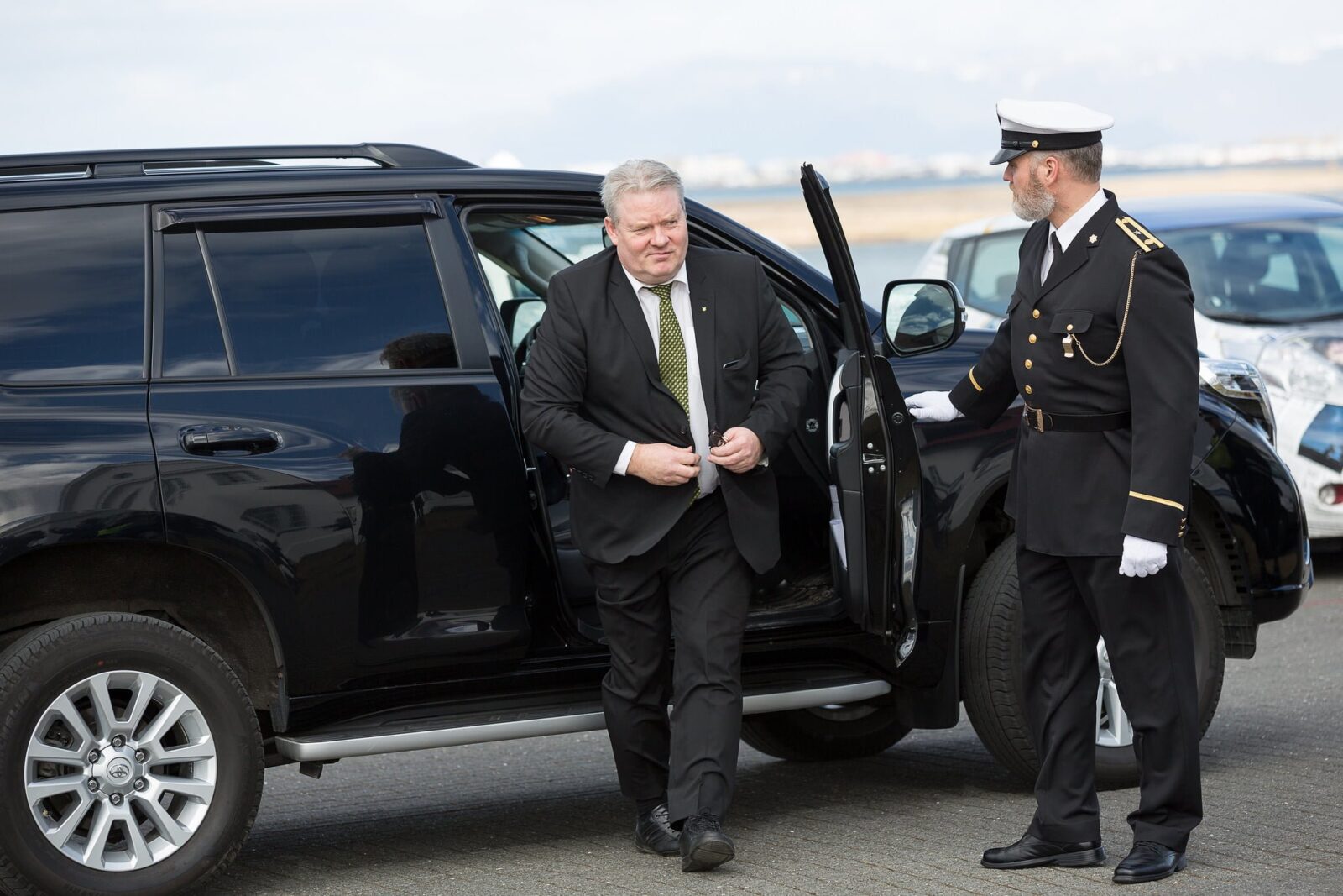 minister of transport icelandair