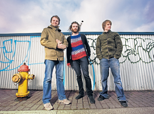 Valgeir Sigurðsson, Ben Frost and Sturla 'Míó' Þórisson pose for the Grapevine in 2006